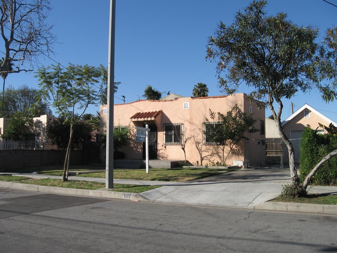 509 S. Cedar Ave., Inglewood 90301 Size: This 770-square-foot home has two bedrooms and one bathroom and was built in 1924. It sits on a 3,060-square-foot property and has a detached garage. Agent description: Remodeled Spanish in north Inglewood. Raised foundation, hardwood floors, central air, dual pane windows, one minute to all three schools, library, civic center and 405. Listed for: $237,900 Previously sold for: $95,500 About this area: 45 single-family homes sold in the 90301 ZIP Code in 2008 at a median price of $320,000  down 31.9% from the 2007, according to DMA DataQuick.