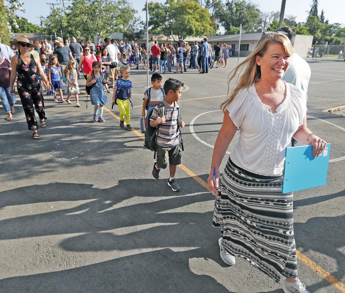Photo Gallery: Theodore Roosevelt Elementary School first day