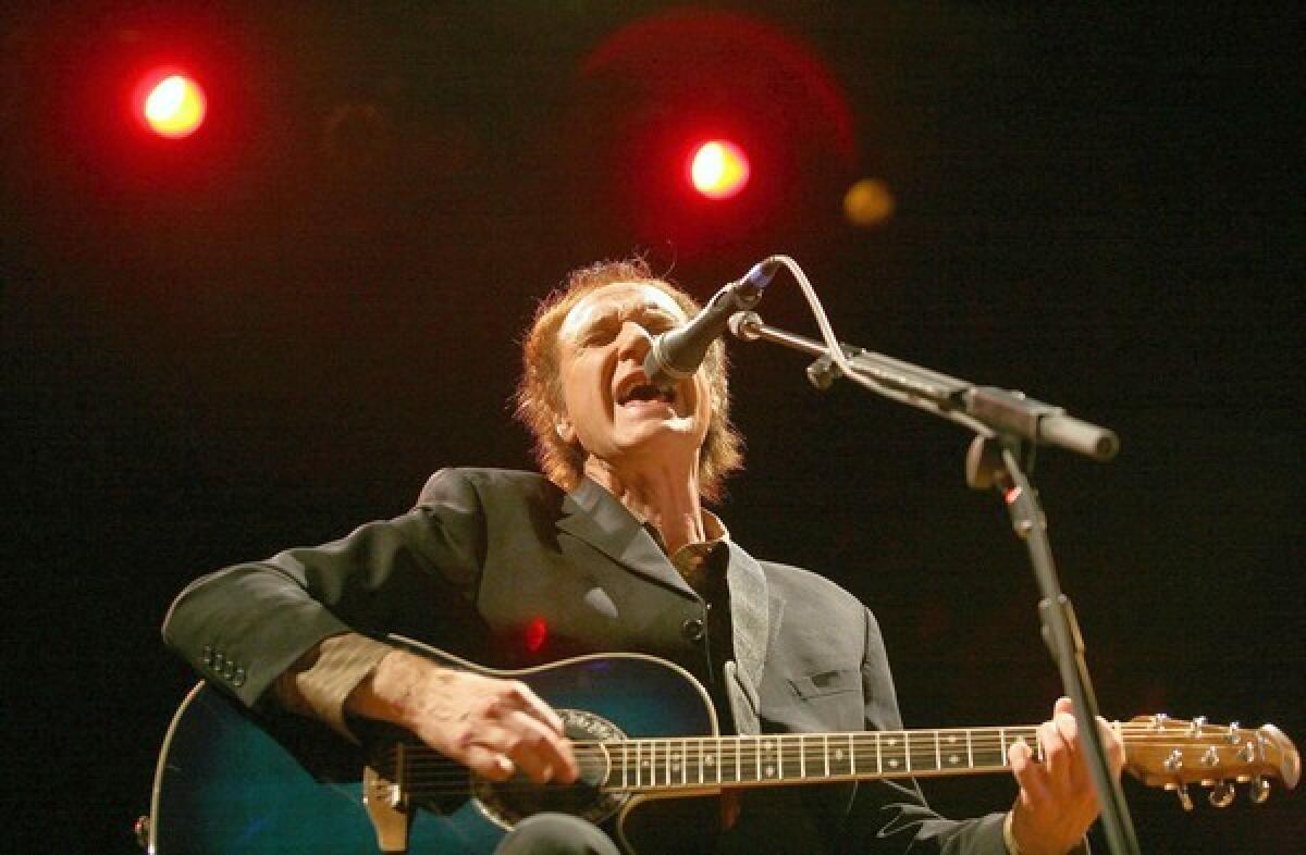 ROCK 'N' ROLL VETERAN: Ray Davies says he is open to a Kinks reunion "if the intention was to do some new music and not just revisit the past."
