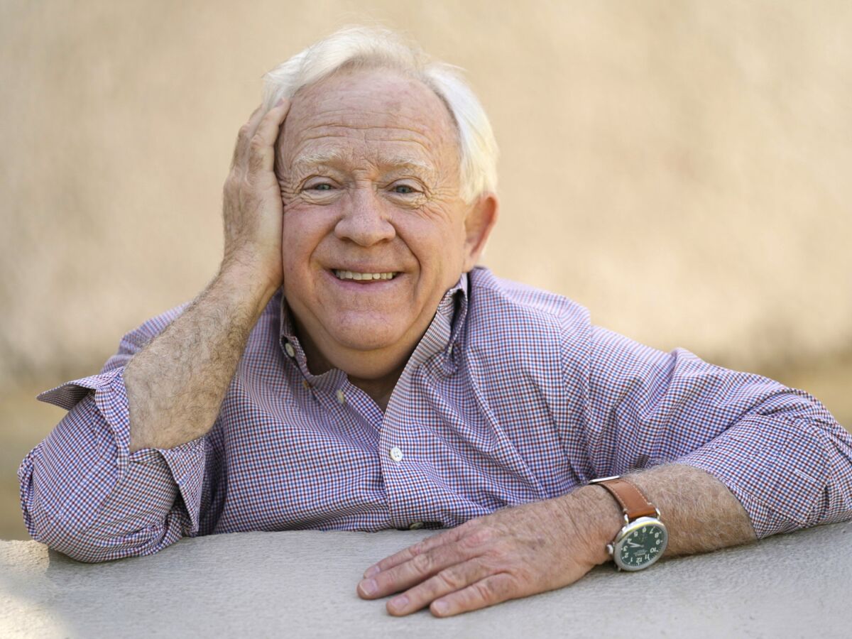 Call Me Kat Gives Leslie Jordan The Goodbye He Deserved Los Angeles Times Call Me Kat Gives Leslie Jordan The Goodbye He Deserved Los Angeles Times