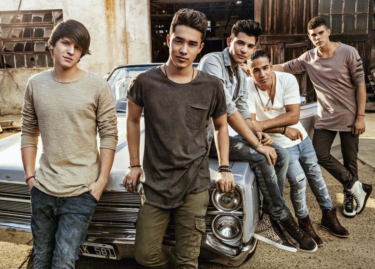 Christopher Vélez, Joel Pimentel, Richard Camacho, Erick Brian Colón, Zabdiel de Jesús, los integrantes del grupo CNCO que ganó el concurso televisivo La Banda.