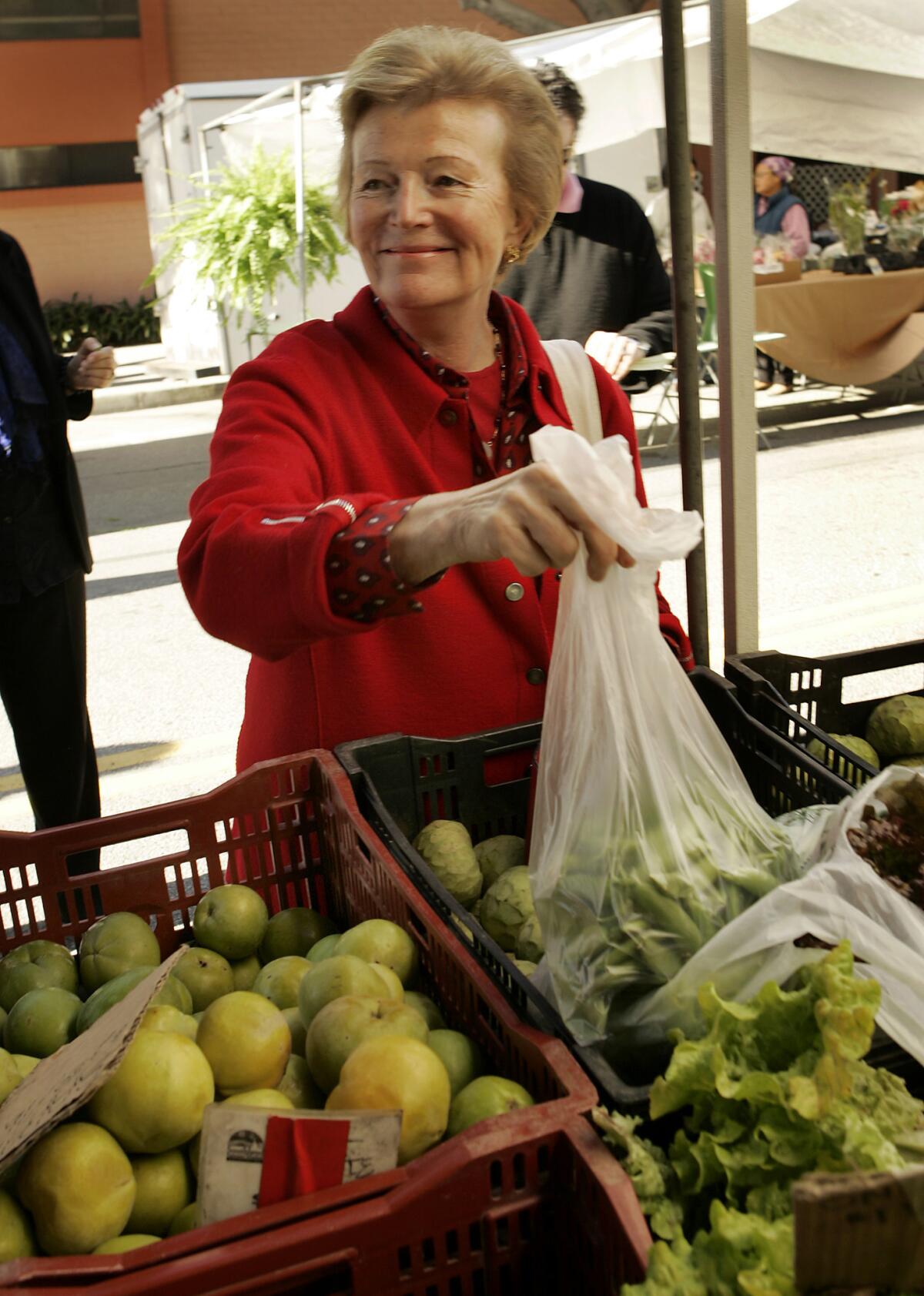 Anne Willan shops at the Santa Monica Farmers Market.