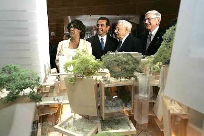 Councilwoman Jan Perry, Los Angeles Mayor Antonio Villaraigosa, Architect Frank Gehry, and Eli Broad, co-chair of the Grand Avenue Committee, were on hand at the unveiling of the design for the mixed-use development.