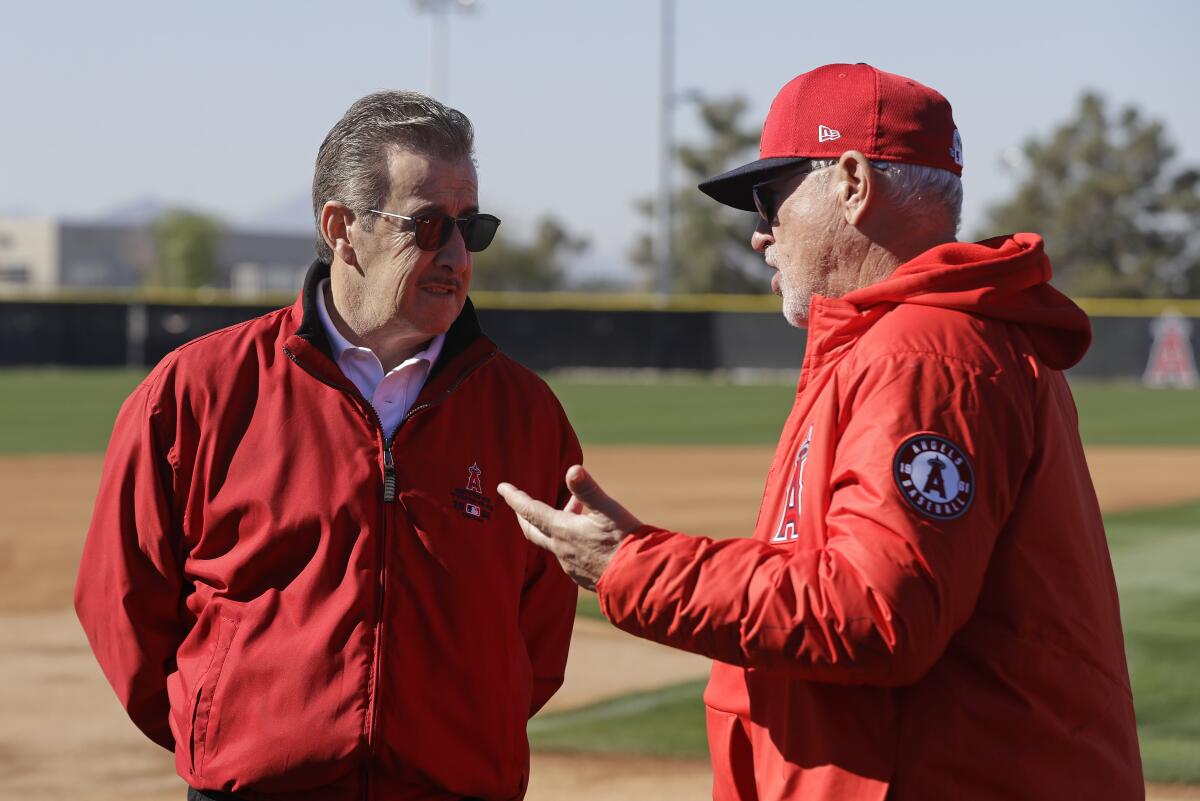 Joe Maddon urges Latinos to heed coronavirus limits through MLB friends -  Los Angeles Times