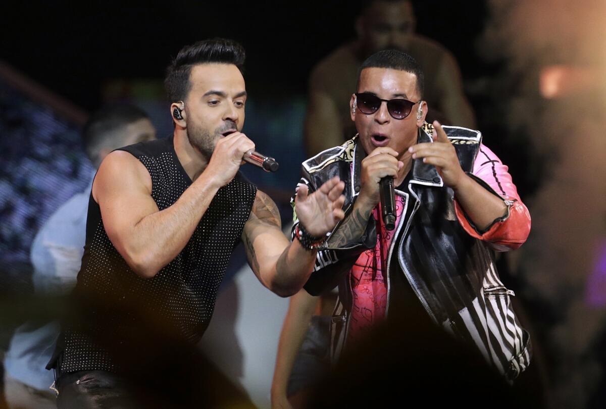 "Despacito" amenaza con jugar un rol importante en la ceremonia del Grammy "americano", luego de su victoria en el evento del Latin.