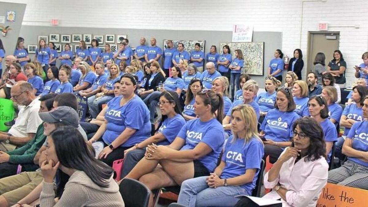 La Cañada Teachers Assn. members filled the school board meeting on April 19.