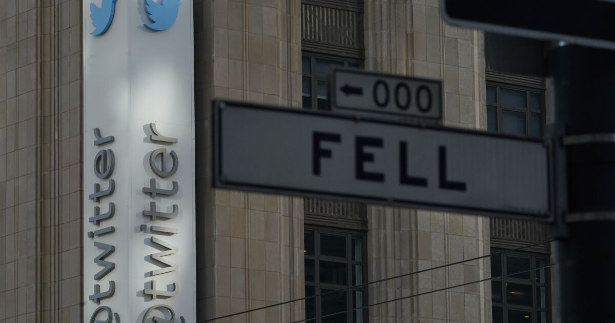 After Twitter layoffs, California bill would strengthen protections for workers