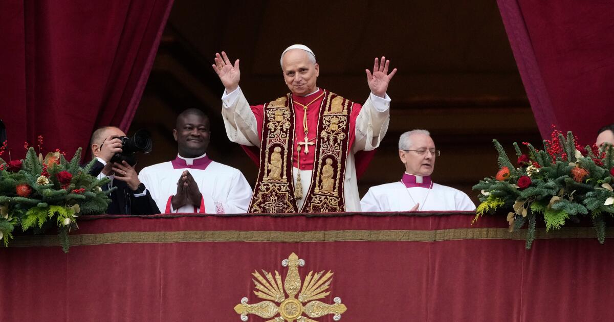 O Papa Leão XIV exortou os fiéis no Natal a mostrarem indiferença diante do sofrimento O Papa Leão XIV exortou os fiéis no Natal a mostrarem indiferença diante do sofrimento