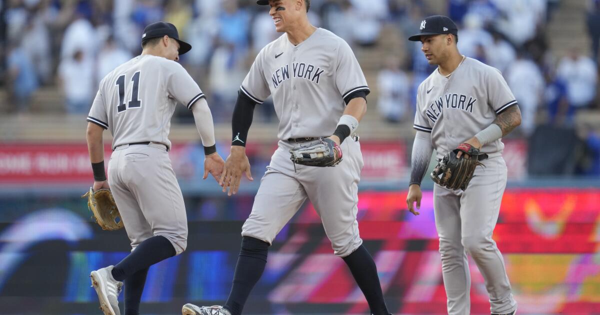 Aaron Judge homers for 7th time in 7 games, Yankees beat Reds 6-2 - The San  Diego Union-Tribune