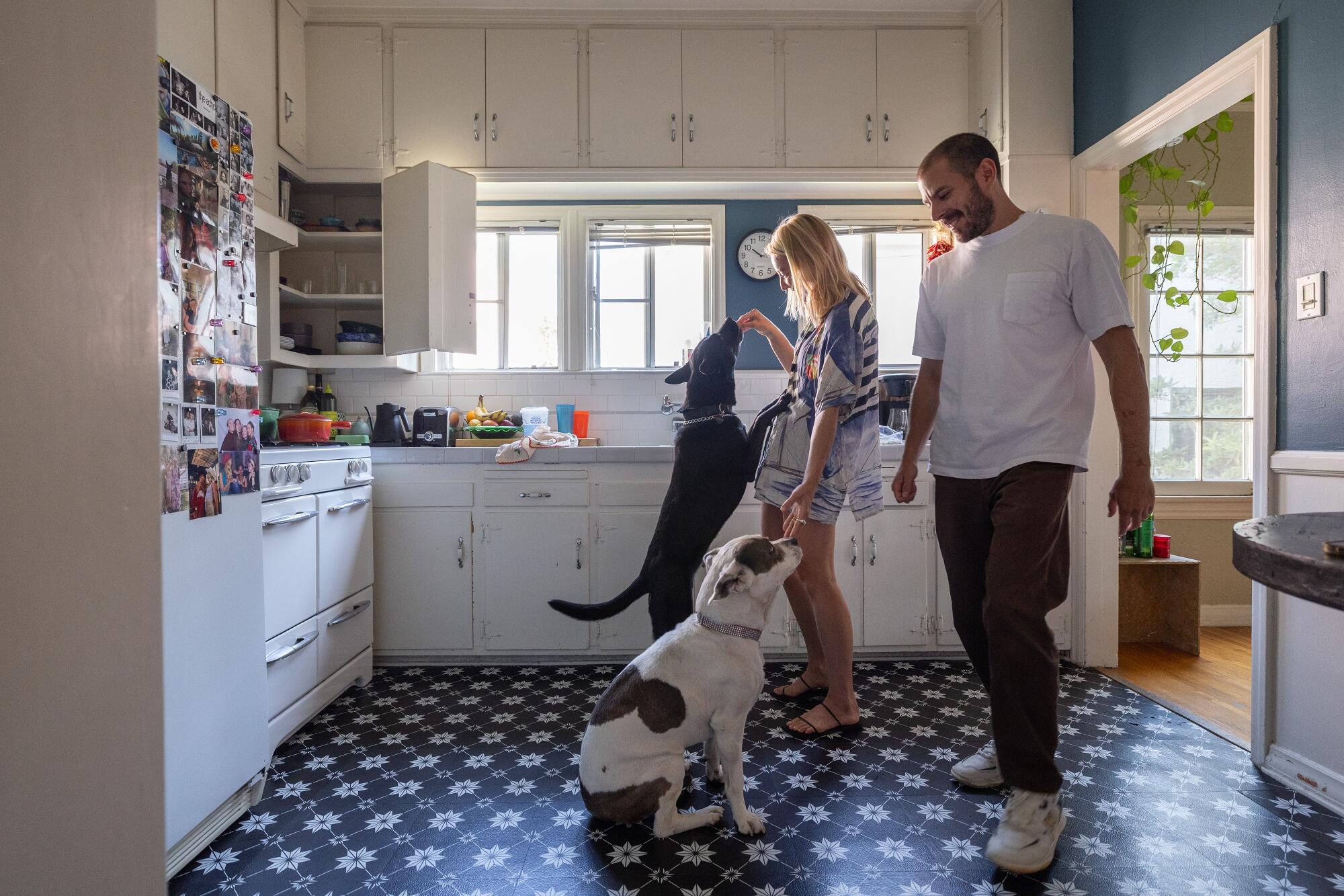 Can You Share a Kitchen With Someone Who Has Covid: Essential Safety Tips