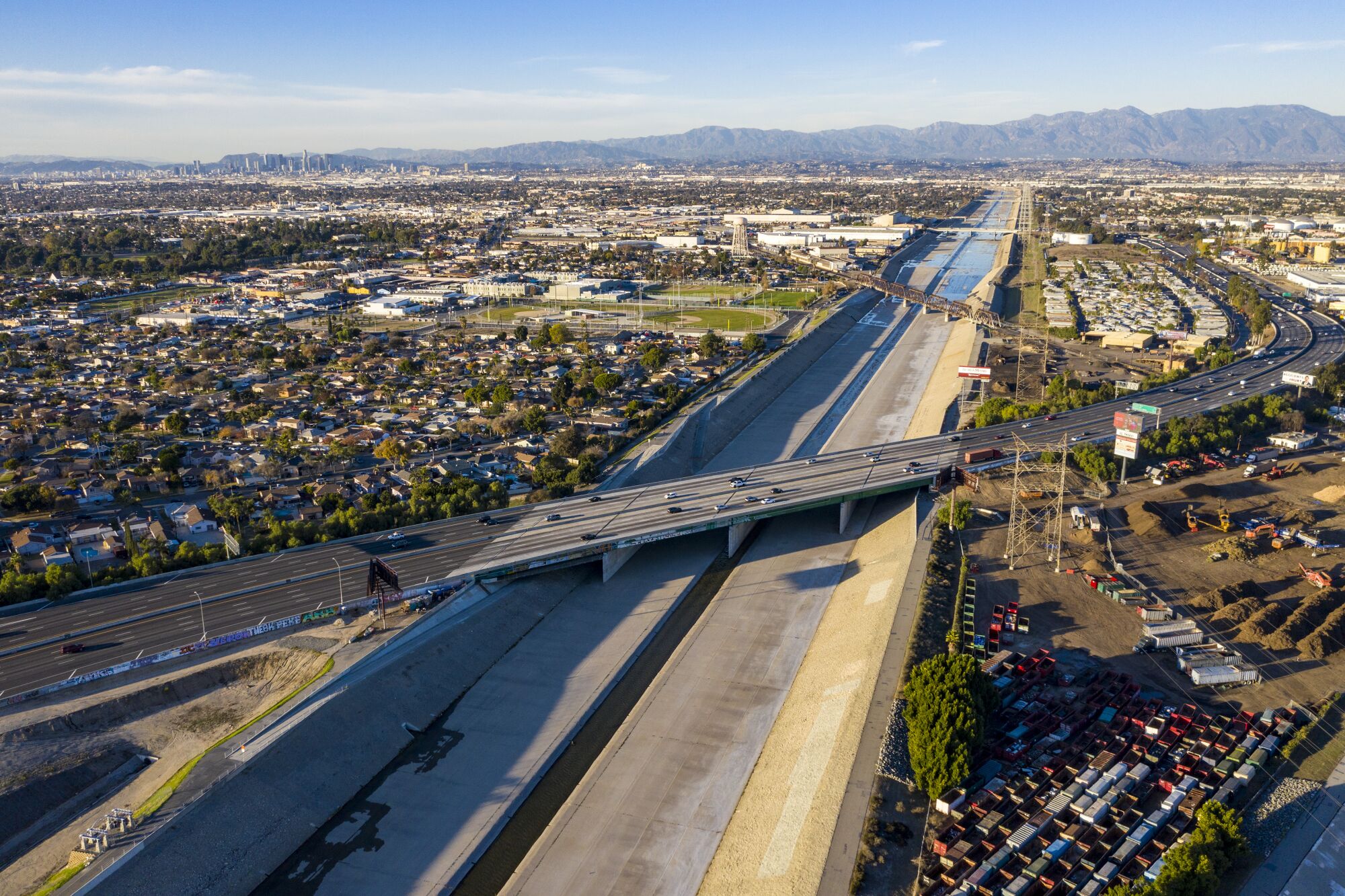 A view looking  north towards a proposed Los Angeles River Platform Park