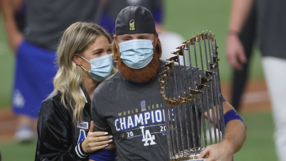 Bruised heel is vexing Justin Turner, who expects the effects of