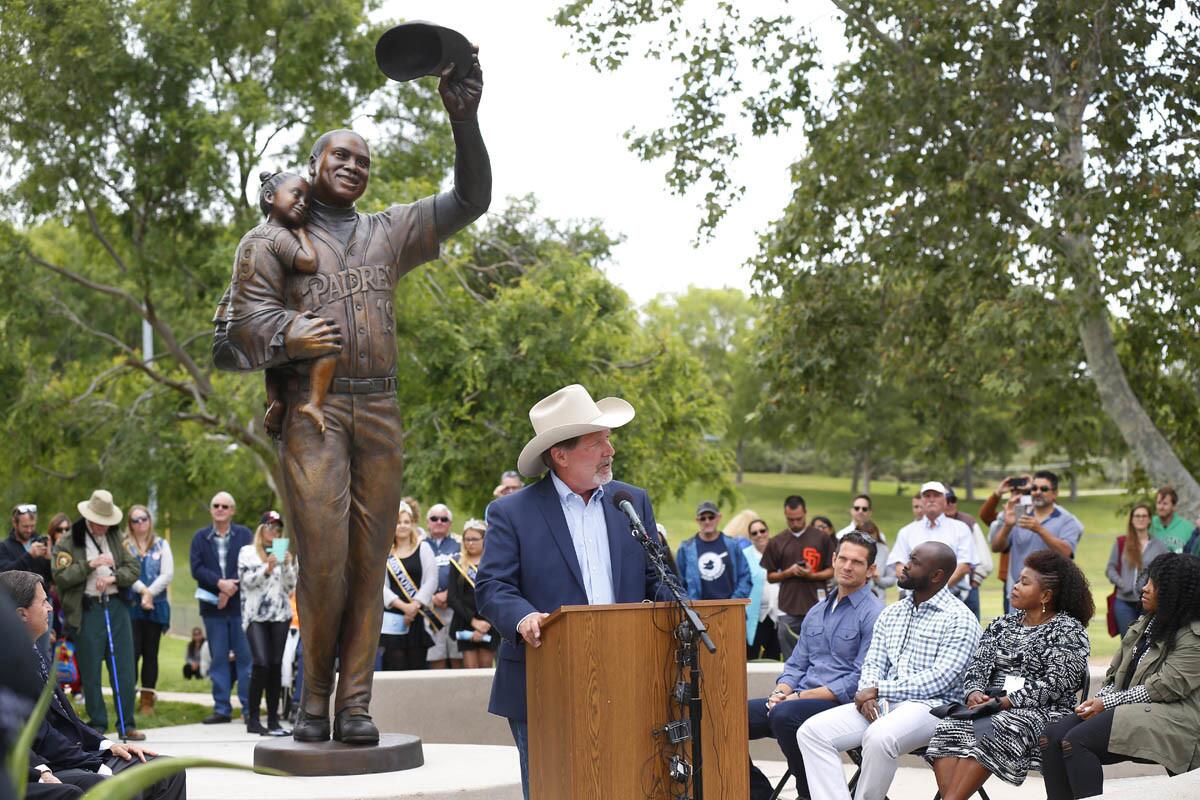 Poway Tony Gwynn memorial slow to take shape - The San Diego Union