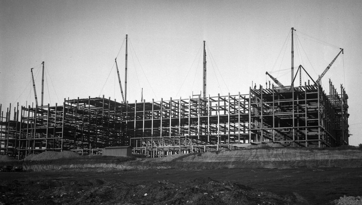 Jan. 7, 1928: Construction is underway on the Los Angeles County General Hospital. The hospital opened on April 15, 1934.