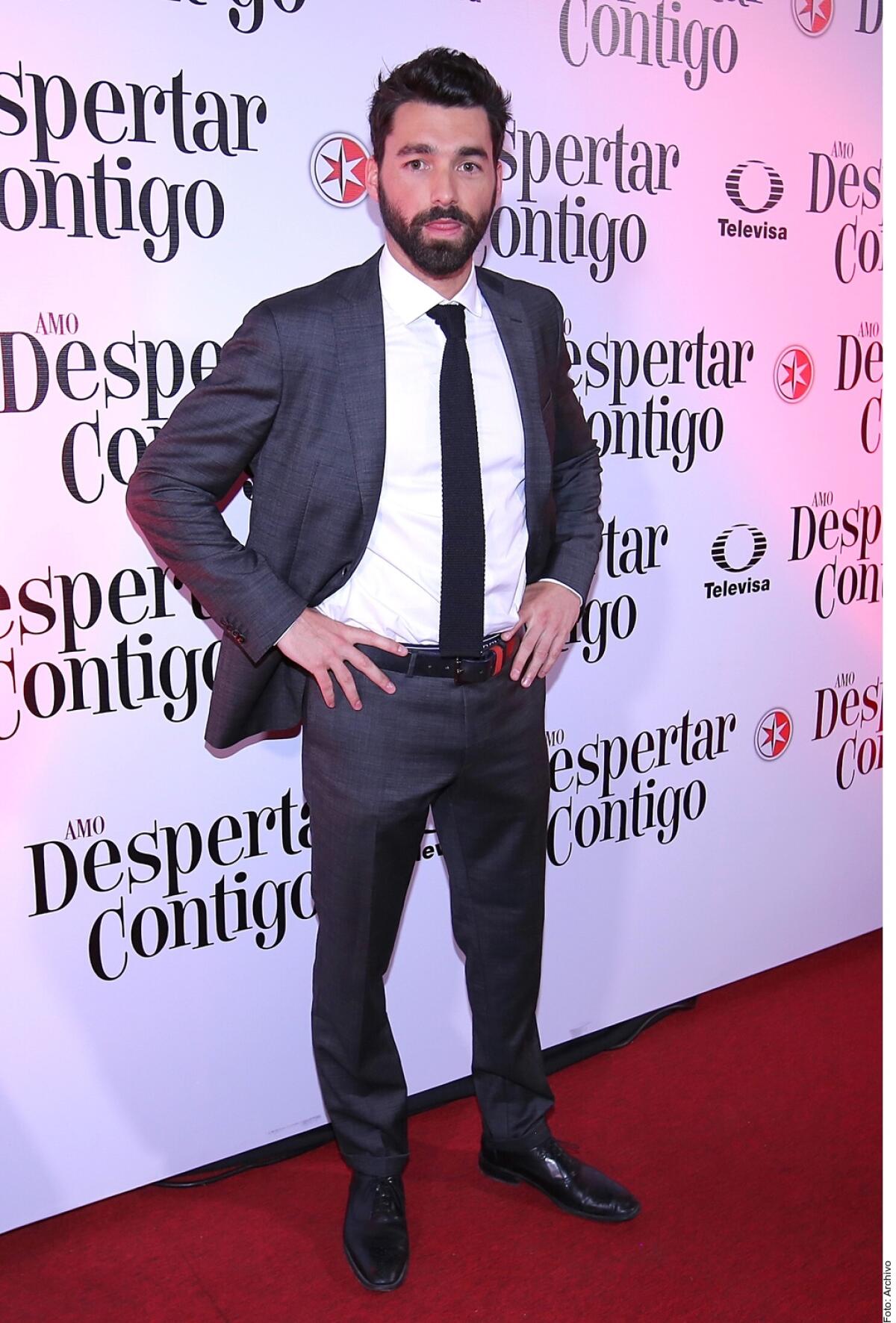 Televisa ha decidido suspender a Gonzalo Peña de su telenovela estelar.