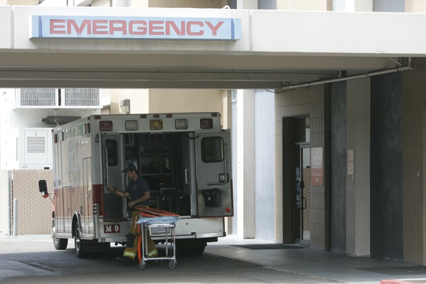 Los paramédicos de El Cajón ordenan su ambulancia
