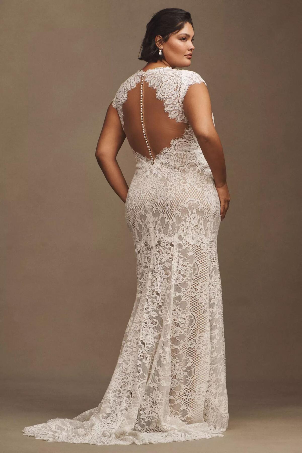 A Guide to the Best Plus-Size Wedding Gowns & Bridal Trends - Los Angeles Times A Guide to the Best Plus-Size Wedding Gowns & Bridal Trends - Los Angeles Times