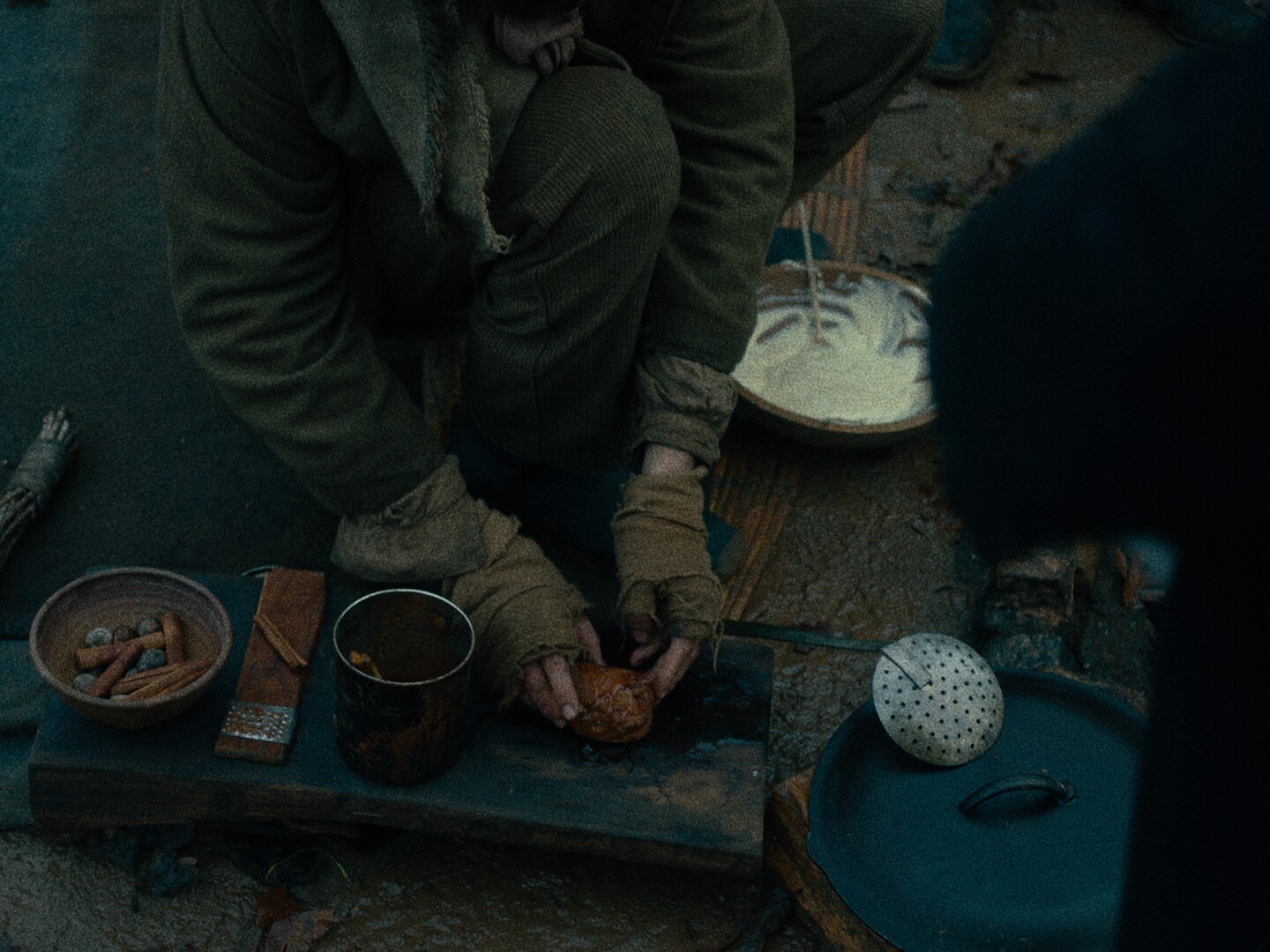 Scene Stealing Oily Cakes In Kelly Reichardt S First Cow Los Angeles Times Gq interviews first cow director kelly reichardt on isolation, male friendship, and making modern westerns. scene stealing oily cakes in kelly