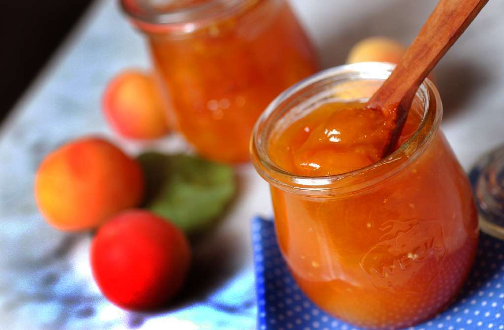 Apricot and honey jam