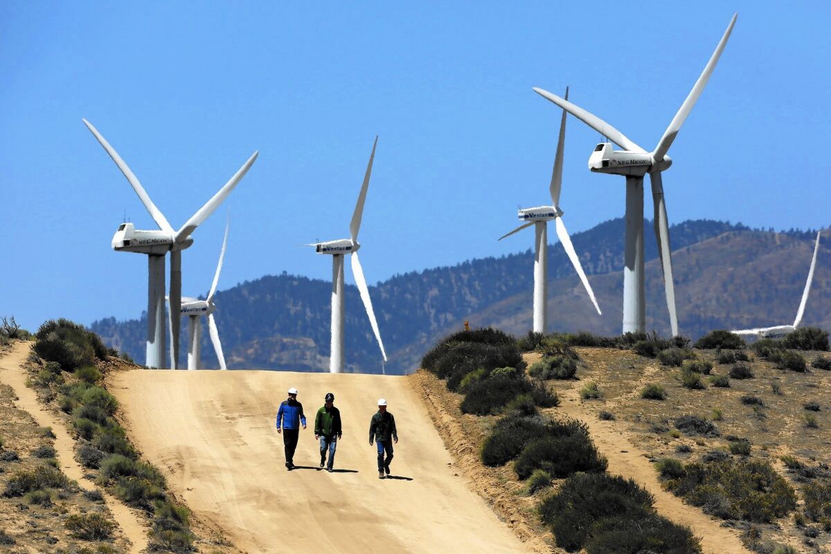 Wind farm in the Tehachapi Mountains