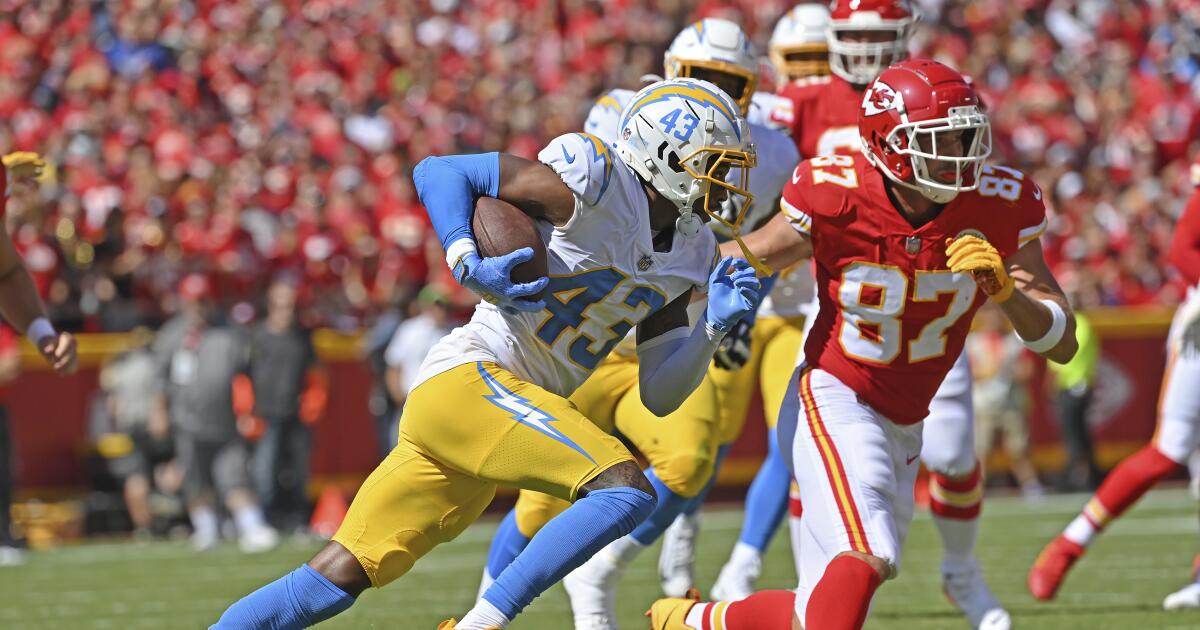 Chargers' Michael Davis and Nasir Adderley will play; Joey Bosa remains on COVID list - Los Angeles Times