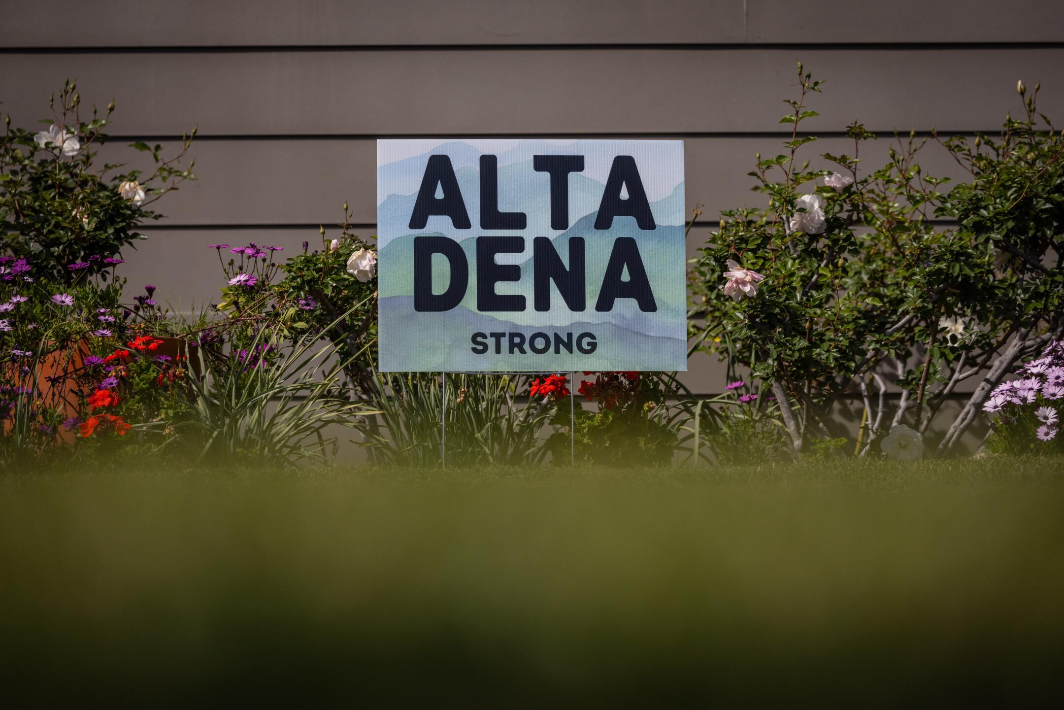 Altadena suffered a ‘catastrophic failure.’ Did unincorporated status ...