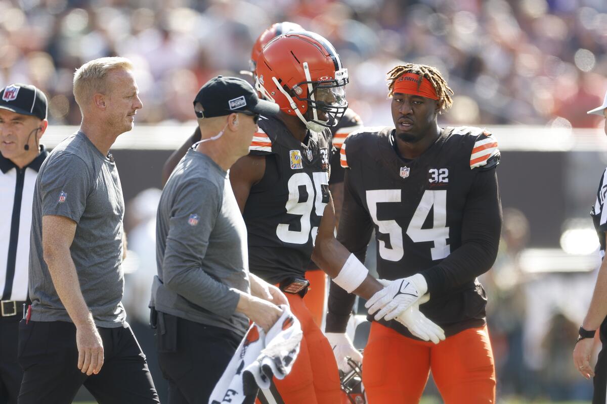 Browns hobble into the bye week after being stung by a rash of injuries in  the first 4 weeks - The San Diego Union-Tribune