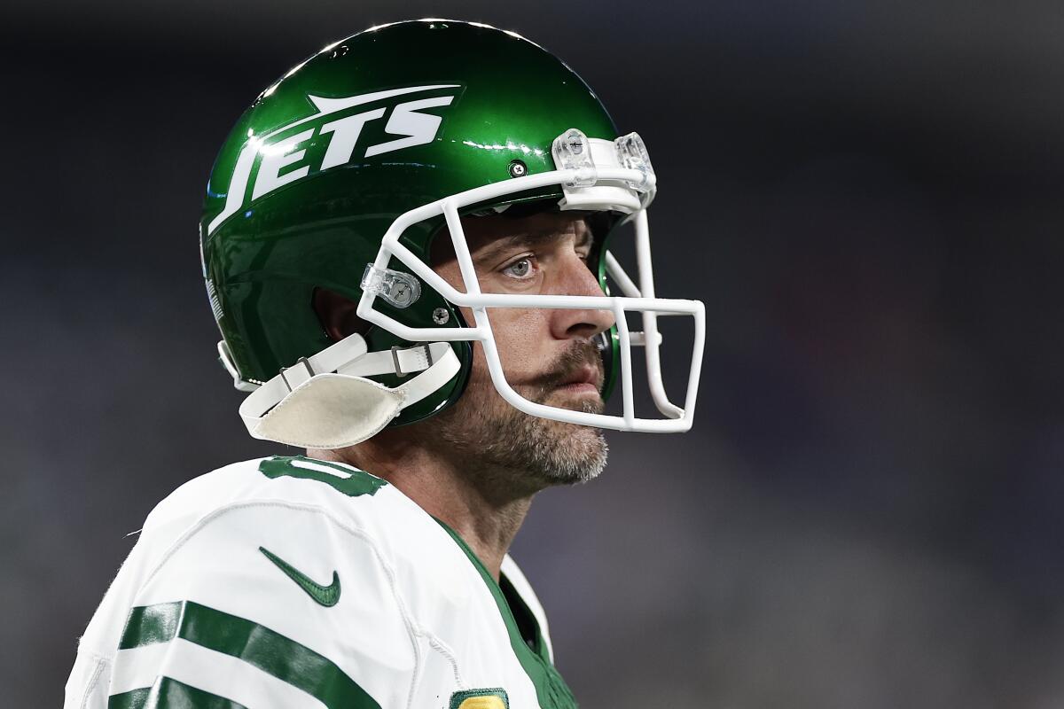 New York Jets quarterback Aaron Rodgers warms up before playing against the Buffalo Bills on Sept. 11