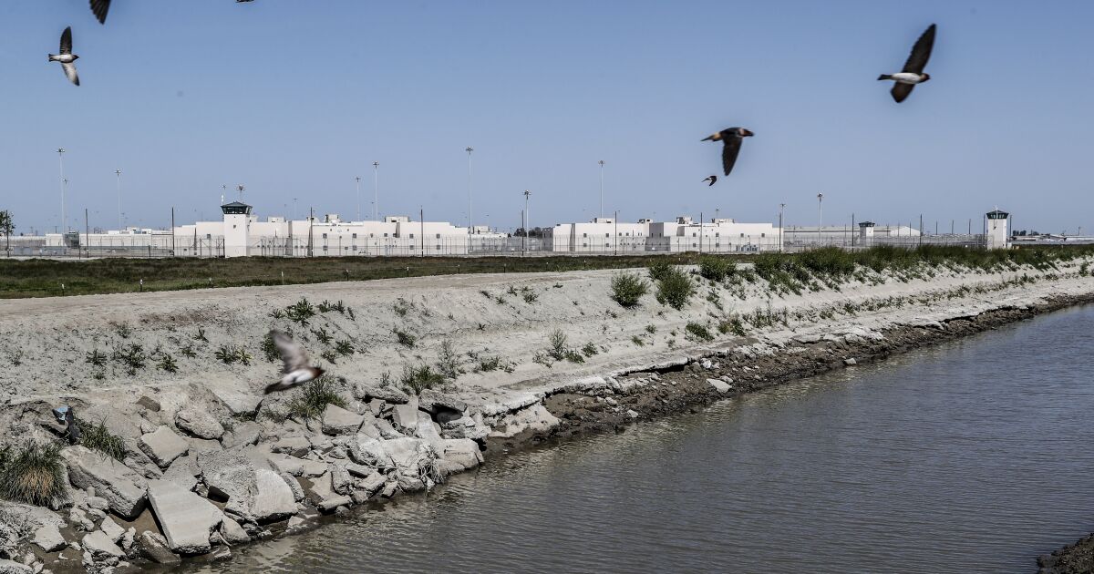 State will pay to raise levee protecting Corcoran city and prison ...