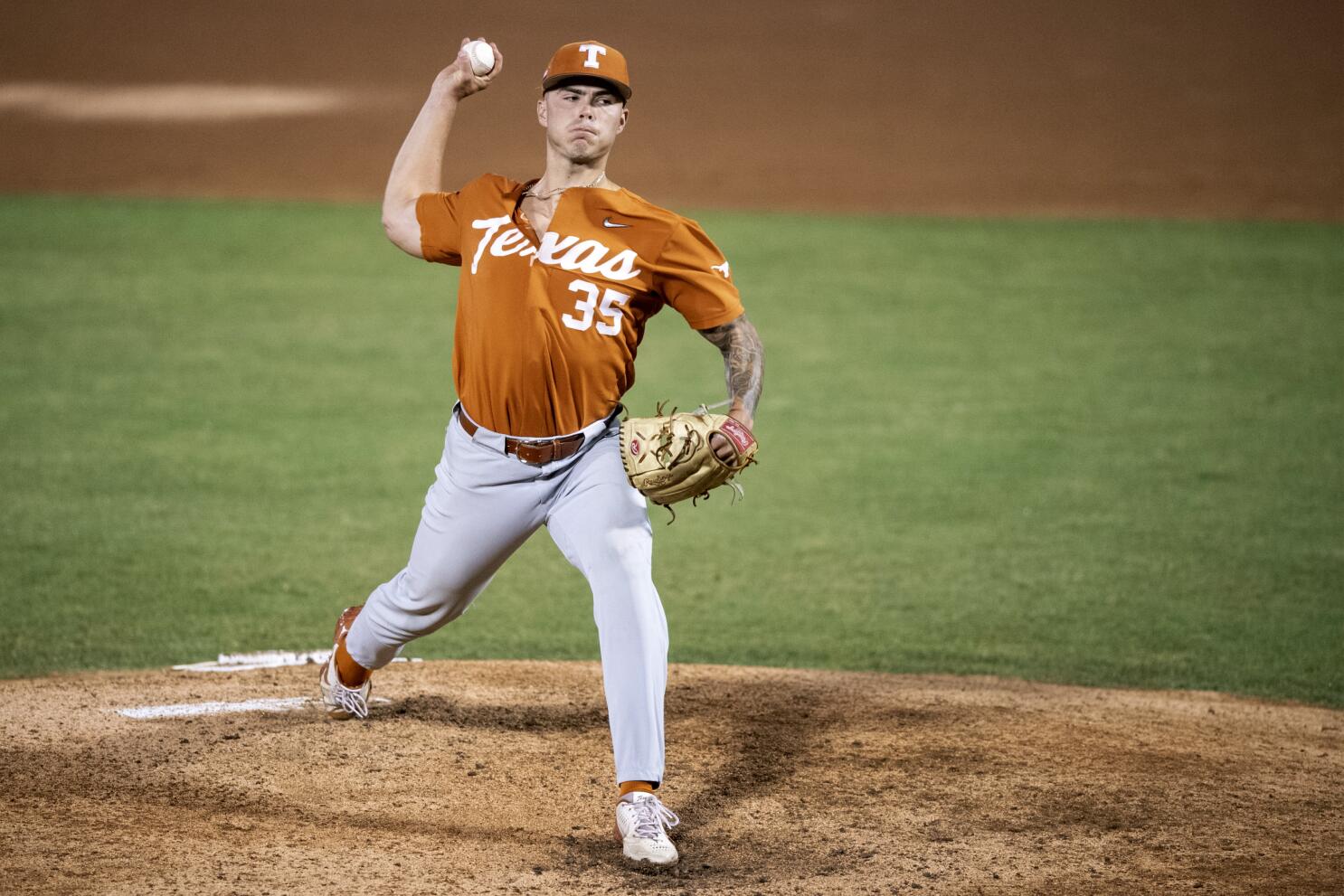 Super Regional: ECU baseball beats Texas, 13-7, in 1st game