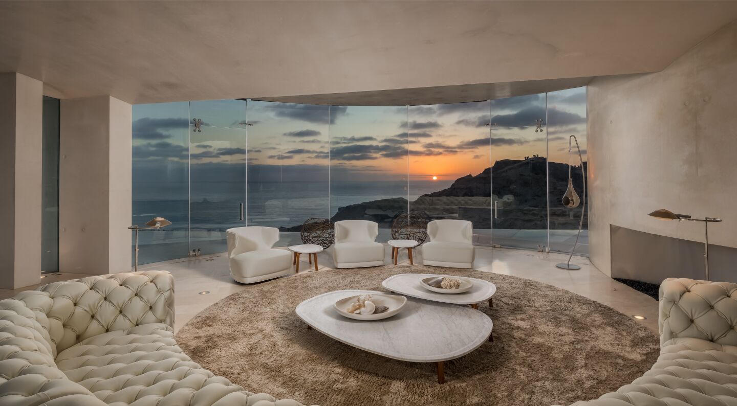 The rounded living room.