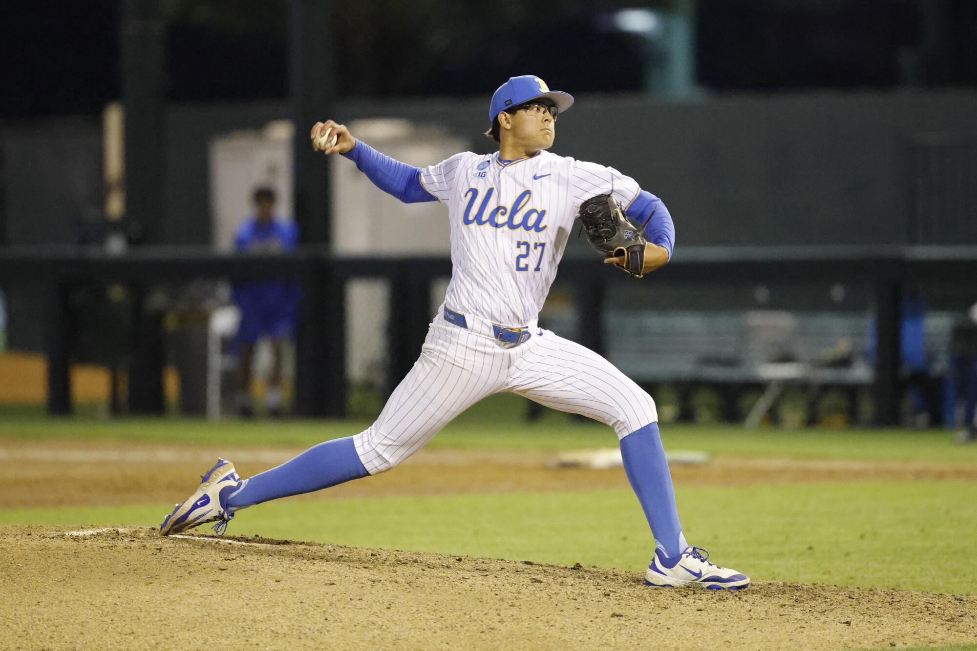 Easton Hawk throws a pitch for UCLA.