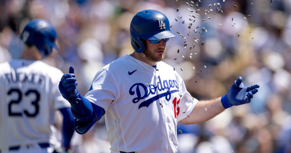 How Max Muncy went from being cast off to longest-tenured Dodger