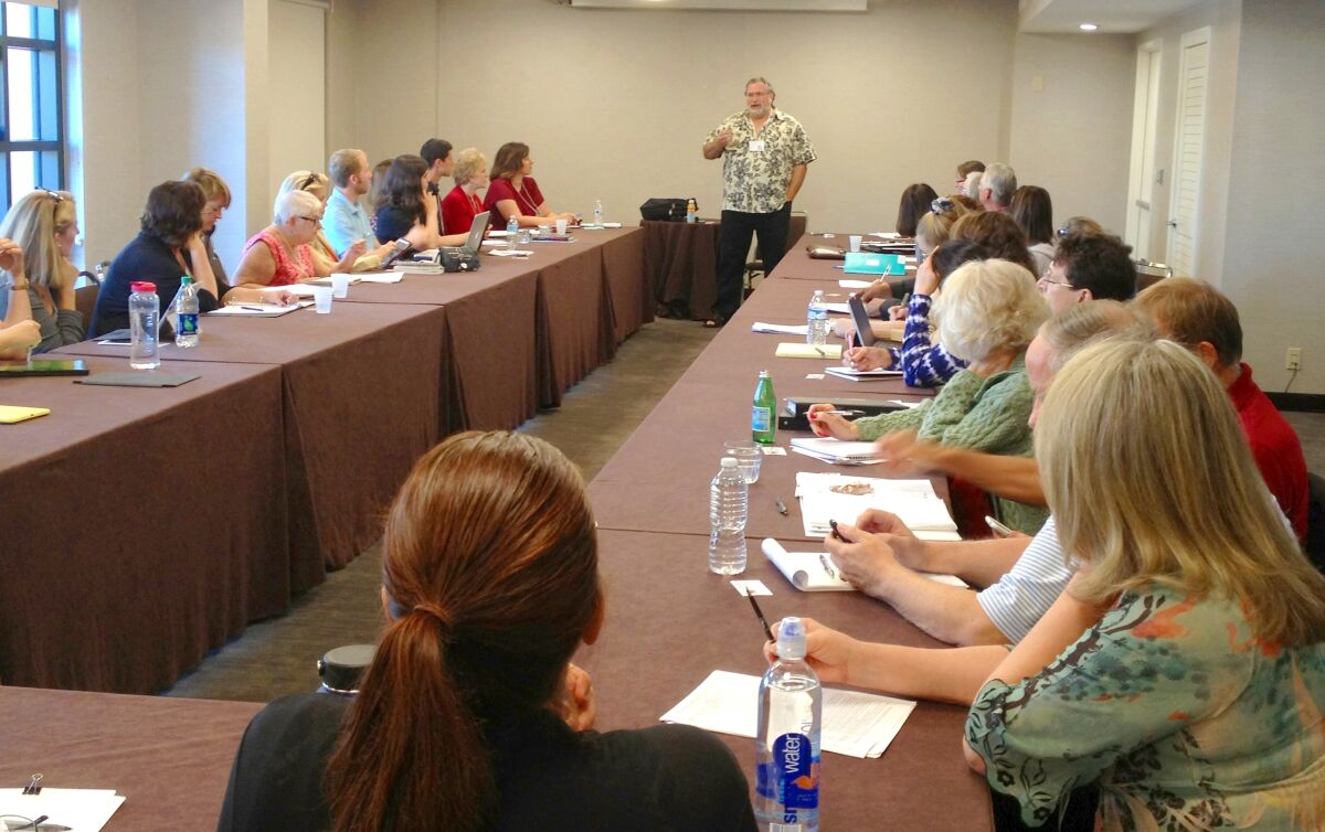 La Jolla author Jonathan Mayberry leads a workshop at the 2018 La Jolla Writers Conference.