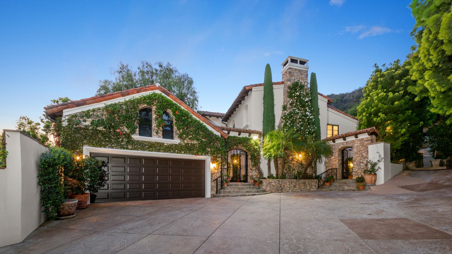 Milla Jovovich's Beverly Hills home Los Angeles Times