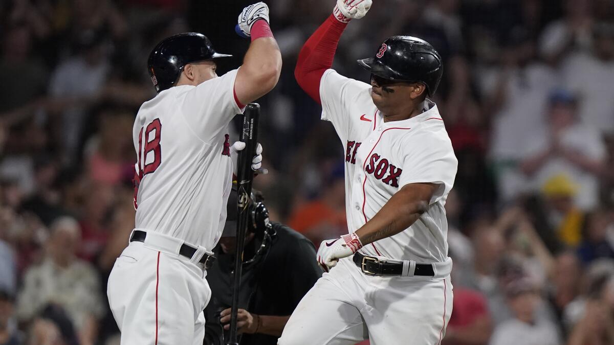 MLB roundup: Rafael Devers homers twice as Red Sox top Padres