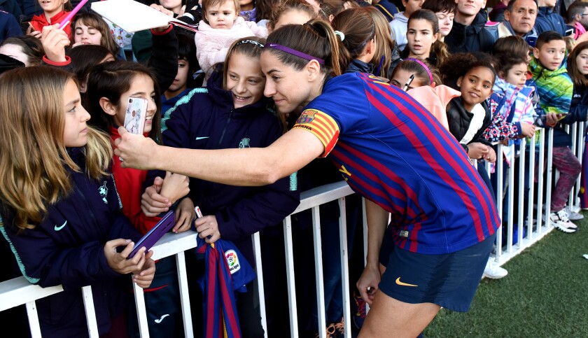 Fans barcelona girl Football Express