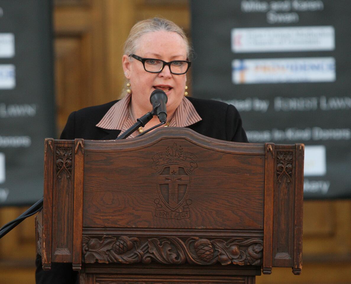 Photo Gallery: Ascencia Homeless Persons' Memorial Service in the Museum Plaza at Forest Lawn Memorial Park