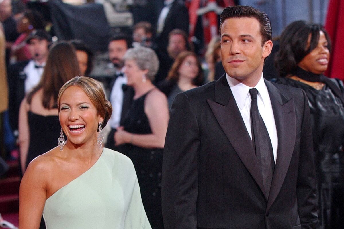 Jennifer Lopez and Ben Affleck arrive in formal wear for the Academy Awards in 2003.