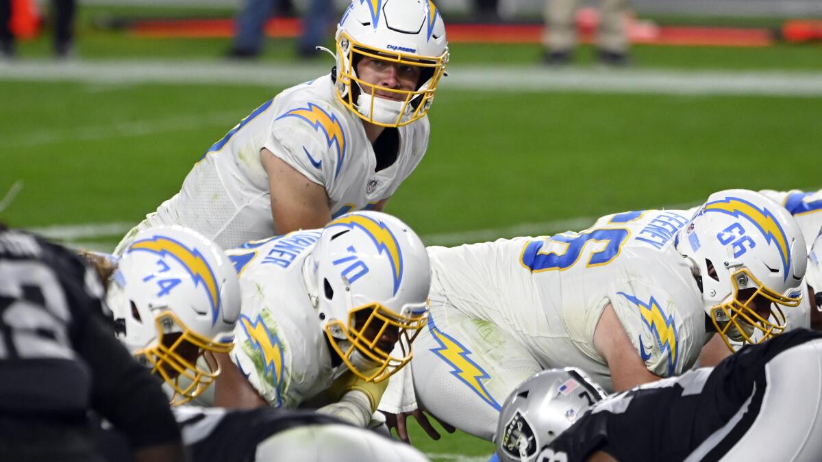 Chargers' 24-17 home victory over the Raiders by the numbers - Los Angeles  Times