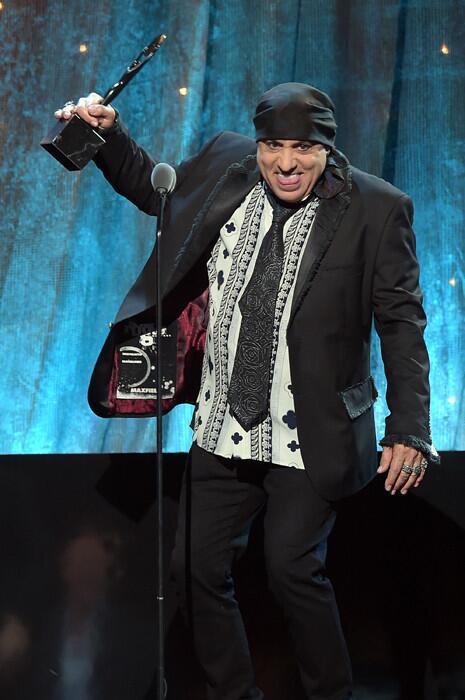 la-et-ms-rock-hall-of-fame-induction