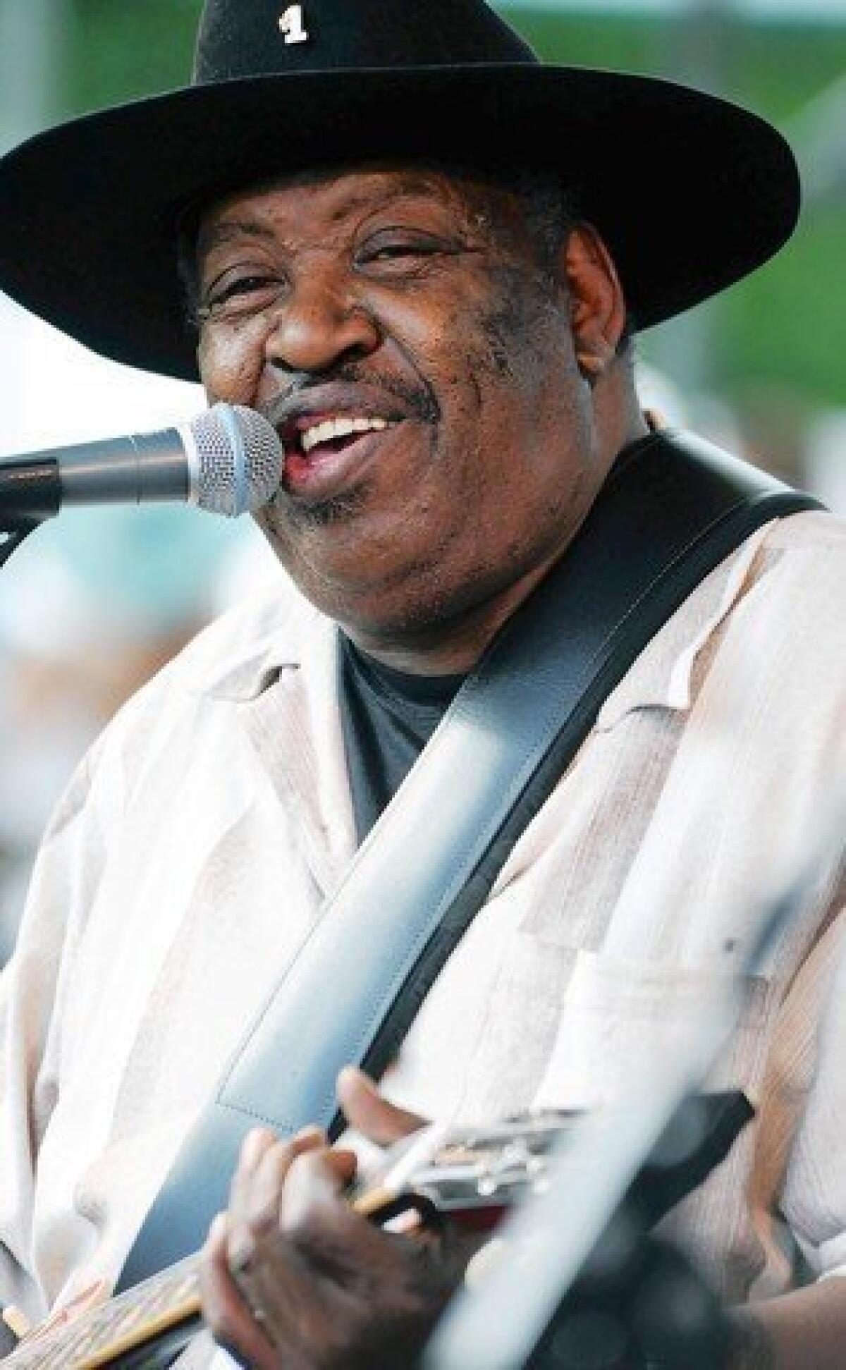 Magic Slim performs with The Teardrops in 2009.