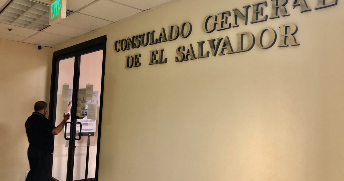 Expresan malestar por el funcionamiento del consulado salvadoreño en L ...