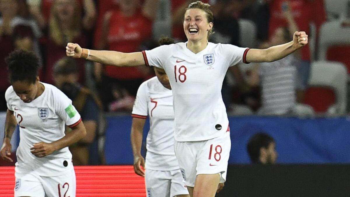 Ellen White (18) and and third-ranked England look to advance to the Women's World Cup quarterfinals with a win Sunday.