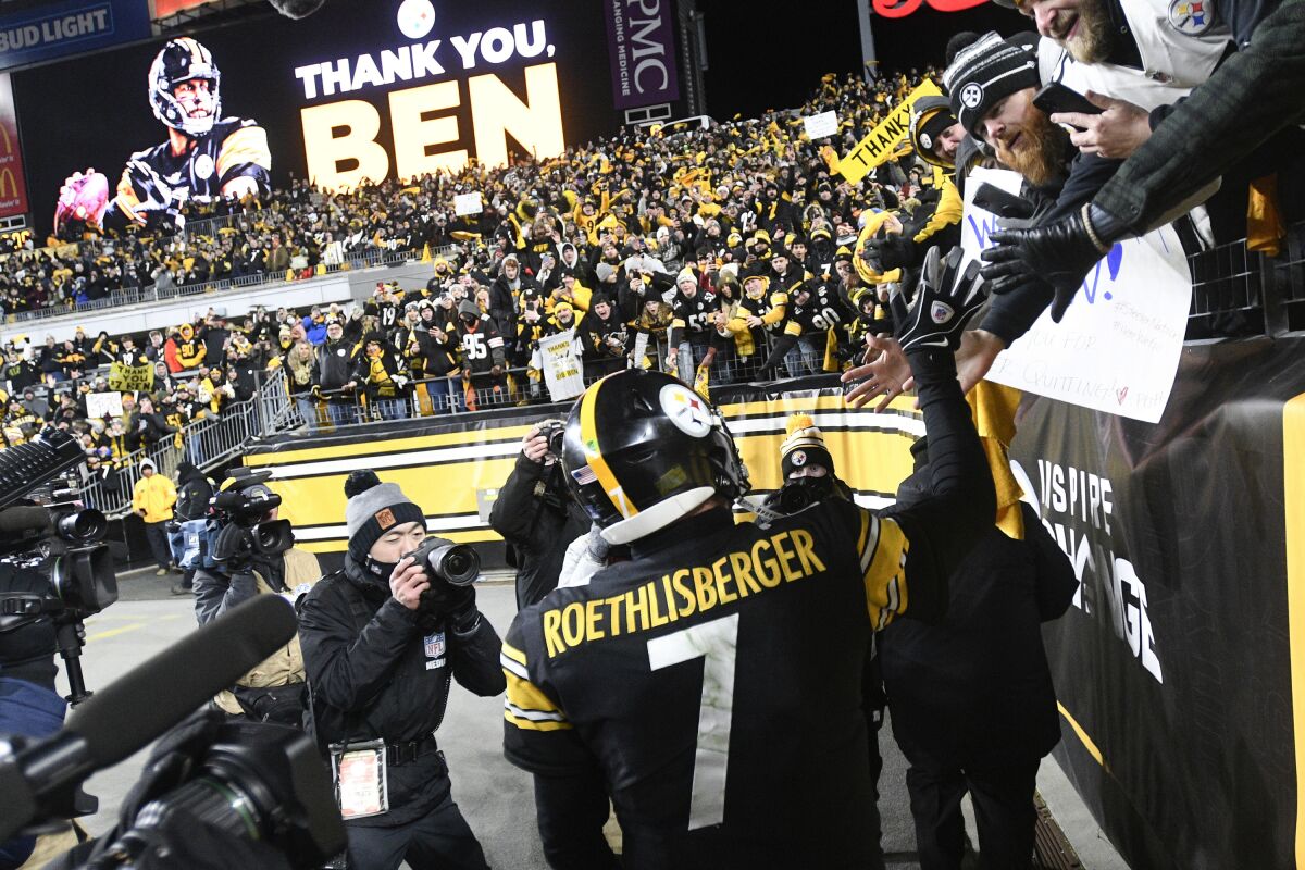 Pittsburgh Steelers quarterback Ben Roethlisberger (7) greets fans after an NFL football game against the Cleveland Browns, Monday, Jan. 3, 2022, in Pittsburgh. The Steelers won 26-14. (AP Photo/Don Wright)