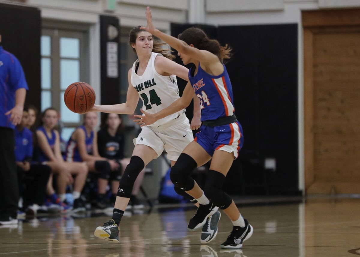 Sage Hill's Isabel Gomez (24) looks to pass during the CIF State Southern California Regional Division 2A semifinal.  