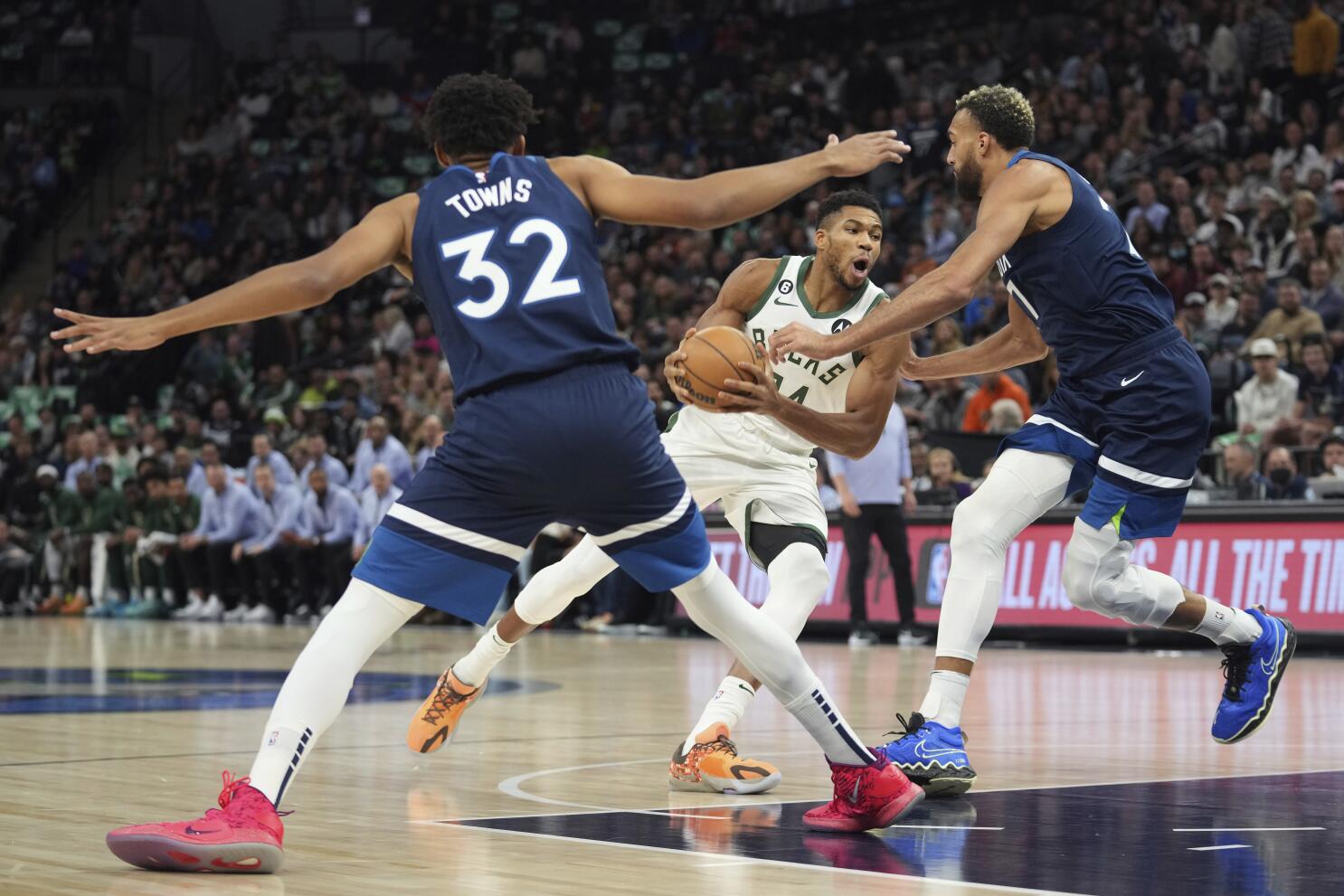 Hawks, Timberwolves win again to improve to 3-0 in the NBA