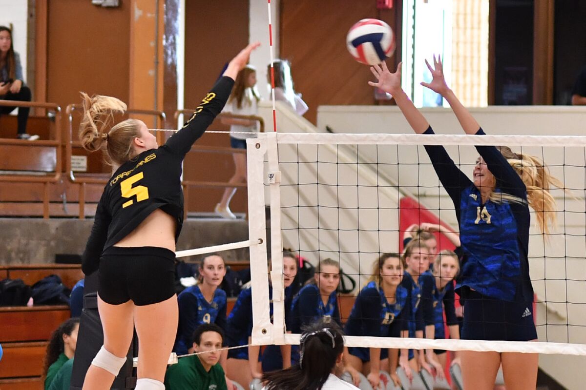 Torrey Pines beat La Costa Canyon 25-14, 25-21, 25-16 on Sept. 25.