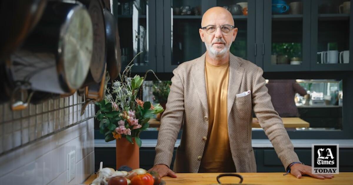 LA Times Today: Why Slow Food hero Franco Pepe says tech can save pizza LA Times Today: Why Slow Food hero Franco Pepe says tech can save pizza