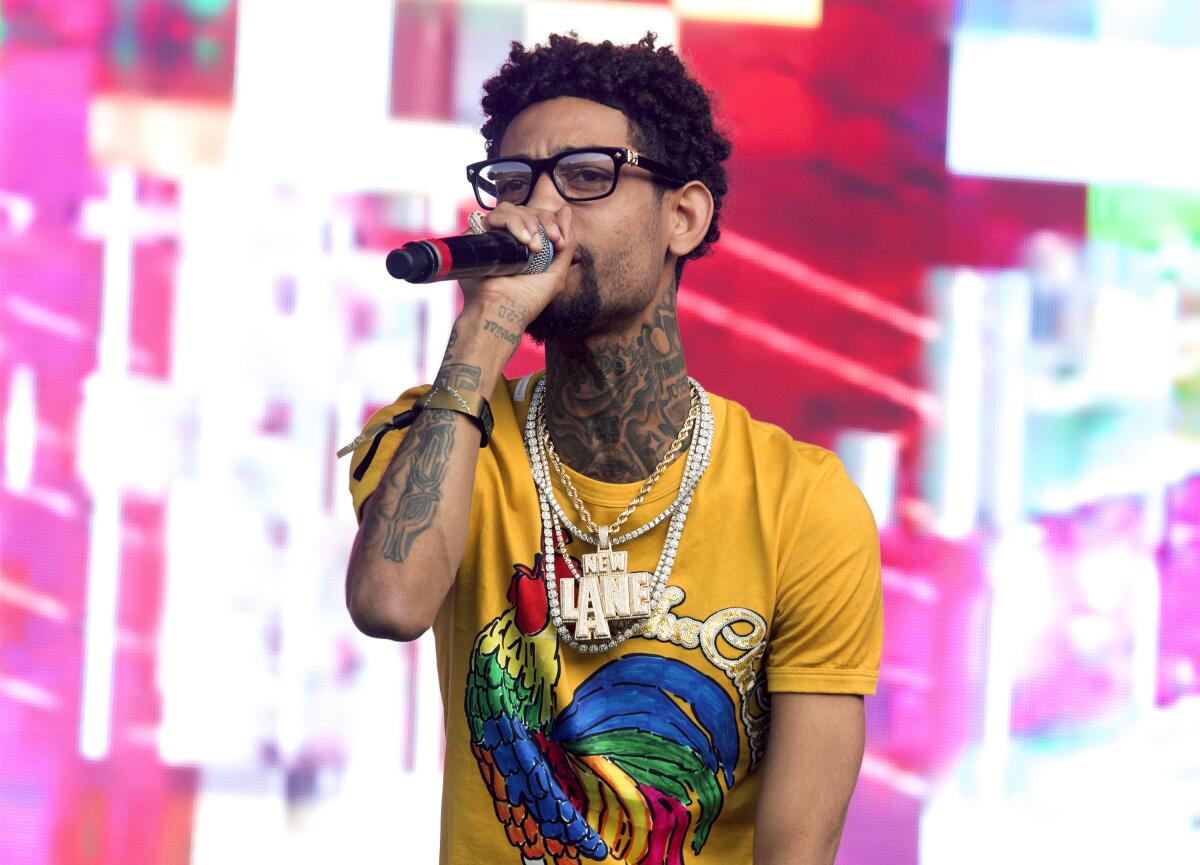 ARCHIVO - El rapero de filadelfia PnB Rock se presenta en el Festival de Música Firefly 